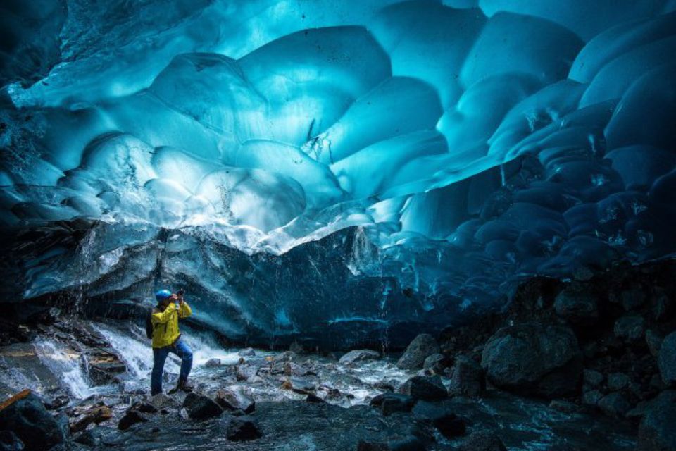 Ледяная пещера на Аляске 313