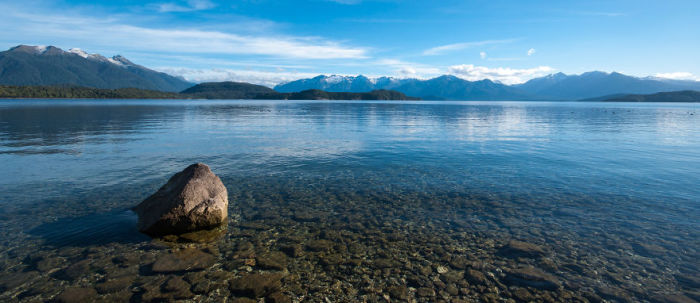 Озеро Те-Анау (Lake Te Anau). Автор фото: Энтони Харрисон (Anthony Harrison).